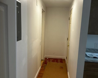 281 Spring Street - Photo Thumbnail 5