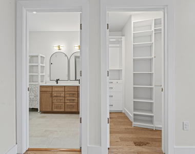3725 Butler Street - Photo Thumbnail 19