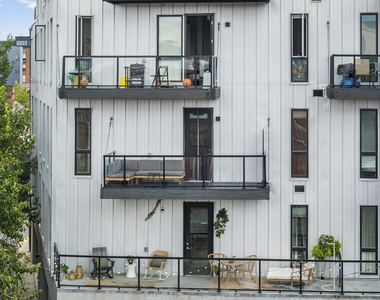 3725 Butler Street - Photo Thumbnail 4