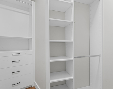 3725 Butler Street - Photo Thumbnail 23