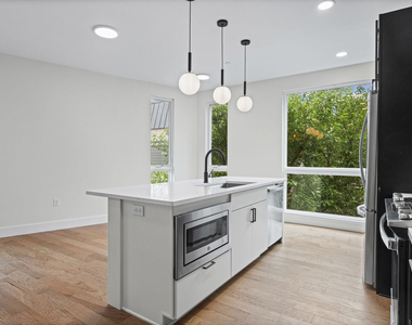 3725 Butler Street - Photo Thumbnail 9