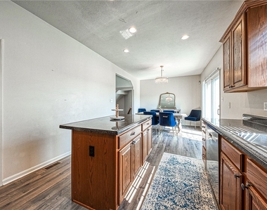 332 Marshall Heights Dr - Photo Thumbnail 6