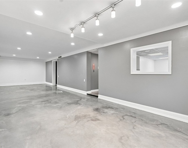 5761 Library Rd - Photo Thumbnail 9
