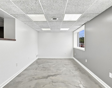 5761 Library Rd - Photo Thumbnail 6