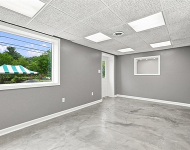5761 Library Rd - Photo Thumbnail 4