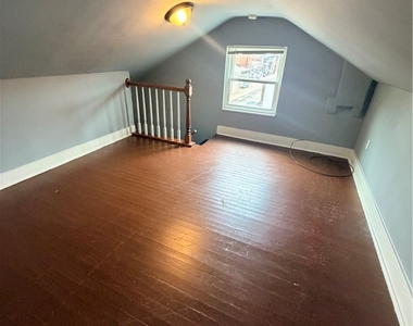 209 Clay St - Photo Thumbnail 15