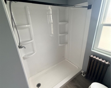 209 Clay St - Photo Thumbnail 17