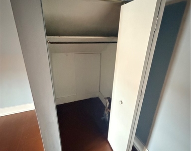 209 Clay St - Photo Thumbnail 16
