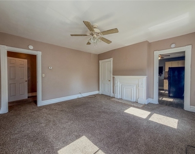 411 Cherry St - Photo Thumbnail 5