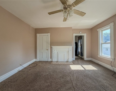 411 Cherry St - Photo Thumbnail 8