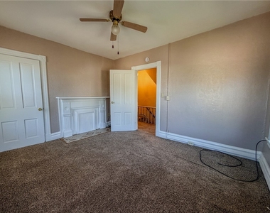 411 Cherry St - Photo Thumbnail 19