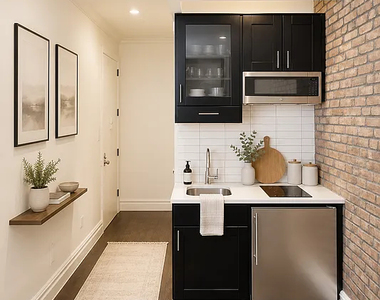 222 East 12th Street - Photo Thumbnail 2