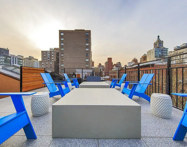 222 East 12th Street - Photo Thumbnail 6