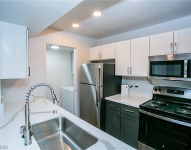 6701 Del Rey Avenue - Photo Thumbnail 1