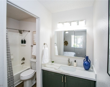 6701 Del Rey Avenue - Photo Thumbnail 5