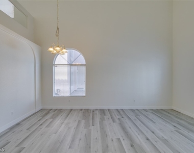 1581 Peaceful Pine Street - Photo Thumbnail 7