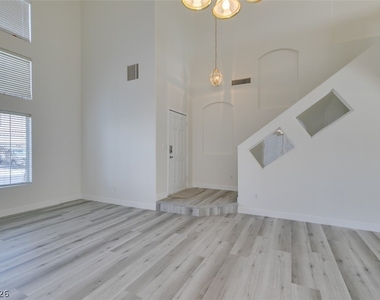 1581 Peaceful Pine Street - Photo Thumbnail 12