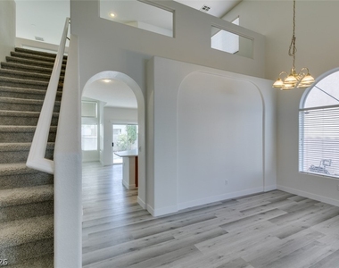 1581 Peaceful Pine Street - Photo Thumbnail 6