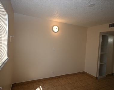 2301 Stewart Avenue - Photo Thumbnail 11