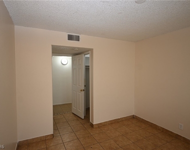 2301 Stewart Avenue - Photo Thumbnail 12