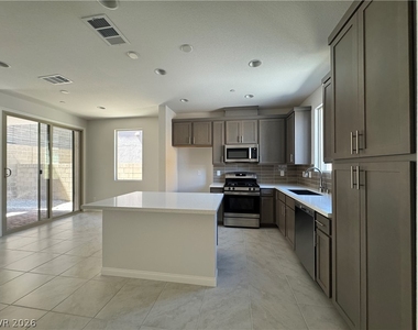 1823 Passerine Street - Photo Thumbnail 4
