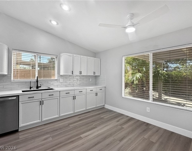 1506 Emerald Peak Avenue - Photo Thumbnail 9