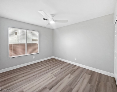 1506 Emerald Peak Avenue - Photo Thumbnail 26