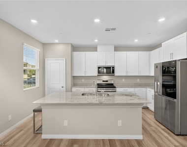 2435 Bellinzona Place - Photo Thumbnail 10