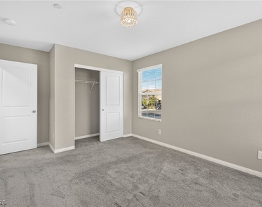 2435 Bellinzona Place - Photo Thumbnail 25