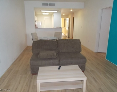 260 E Flamingo Road - Photo Thumbnail 13