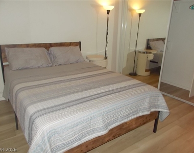 260 E Flamingo Road - Photo Thumbnail 5