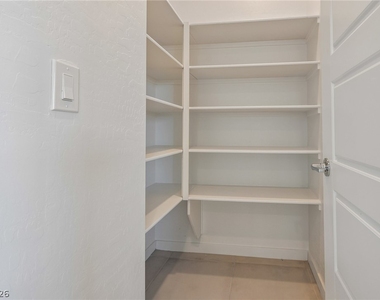 762 Spirit Lake Street - Photo Thumbnail 24