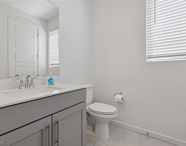 762 Spirit Lake Street - Photo Thumbnail 32