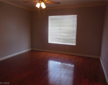 878 Scarlet Haze Avenue - Photo Thumbnail 14