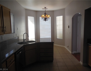878 Scarlet Haze Avenue - Photo Thumbnail 3