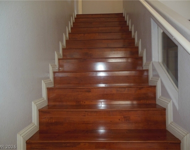 878 Scarlet Haze Avenue - Photo Thumbnail 15