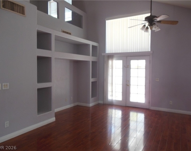 878 Scarlet Haze Avenue - Photo Thumbnail 10