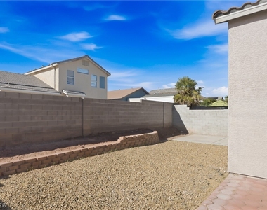 641 Bent Grass Avenue - Photo Thumbnail 9