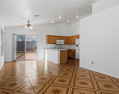 641 Bent Grass Avenue - Photo Thumbnail 14