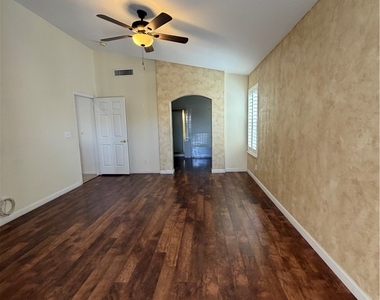 8164 Sedona Sunset Drive - Photo Thumbnail 10