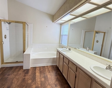 8164 Sedona Sunset Drive - Photo Thumbnail 13