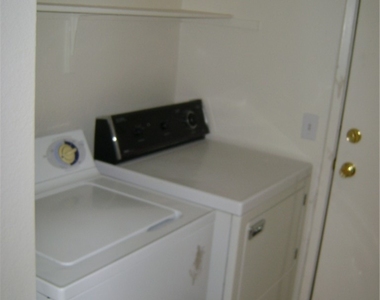 830 Padre Field Court - Photo Thumbnail 6