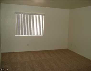 830 Padre Field Court - Photo Thumbnail 7