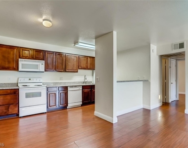 5229 Indian River Drive - Photo Thumbnail 8