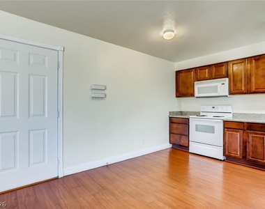 5229 Indian River Drive - Photo Thumbnail 9