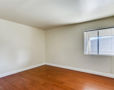 5229 Indian River Drive - Photo Thumbnail 14
