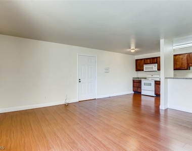 5229 Indian River Drive - Photo Thumbnail 7