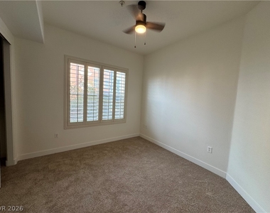 56 E Serene Avenue - Photo Thumbnail 9