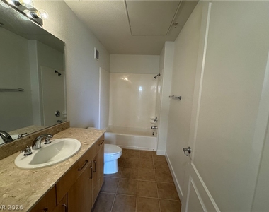 56 E Serene Avenue - Photo Thumbnail 8