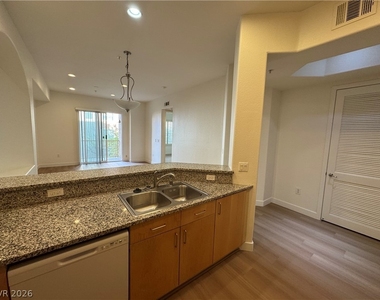 56 E Serene Avenue - Photo Thumbnail 3